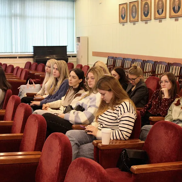 Ярмарка вакансий. Фармацевтический факультет, 24.11.2023 - фото 25