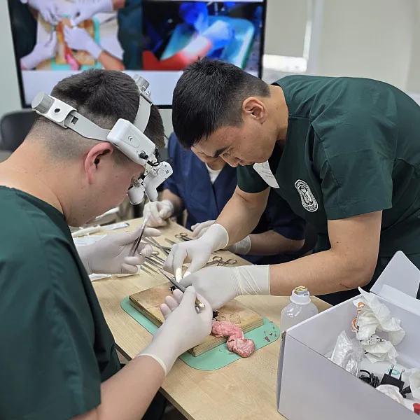 В ТвГМУ прошла первая межвузовская олимпиада по хирургическим навыкам «Волжский шов»  - фото 6