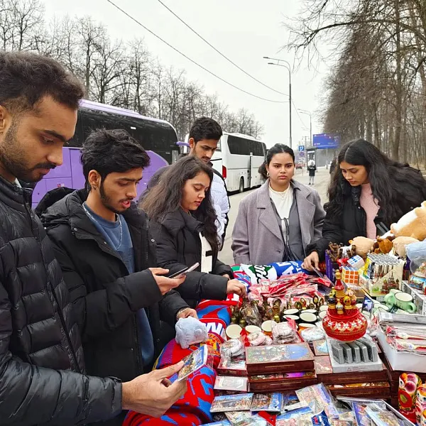 Иностранные студены ТвГМУ побывали на патриотической экскурсии в Москве - фото 7