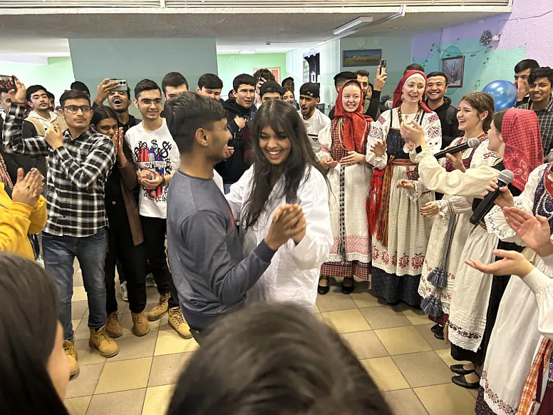 ШИРОКАЯ МАСЛЕНИЦА. Студенты Тверского ГМУ проводили зиму