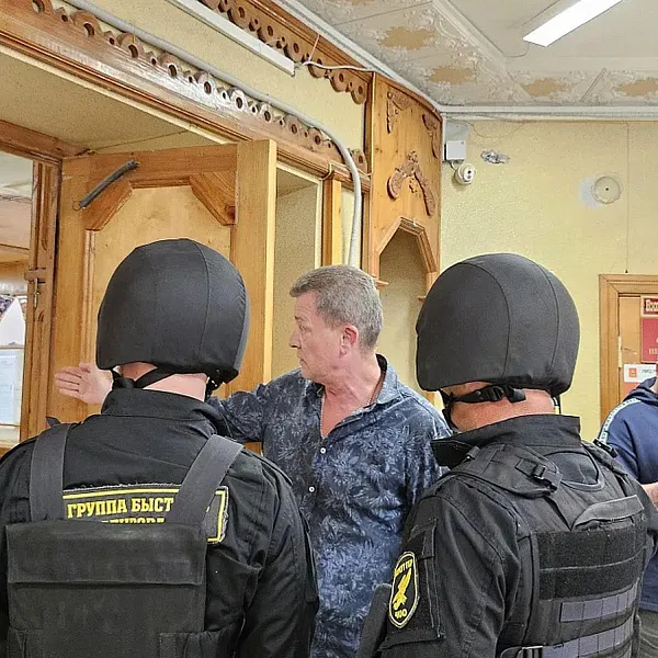 23 июня в Поликлинике была проведена тактико-специальная тренировка по действиям в случае угрозы совершения террористического акта с обнаружением «взрывоопасного предмета» - фото 7