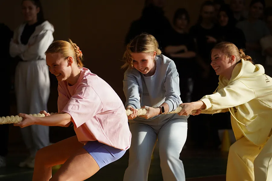 В Тверском медуниверситете прошел турнир по перетягиванию каната