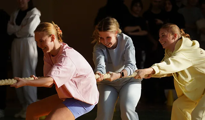 В Тверском медуниверситете прошел турнир по перетягиванию каната