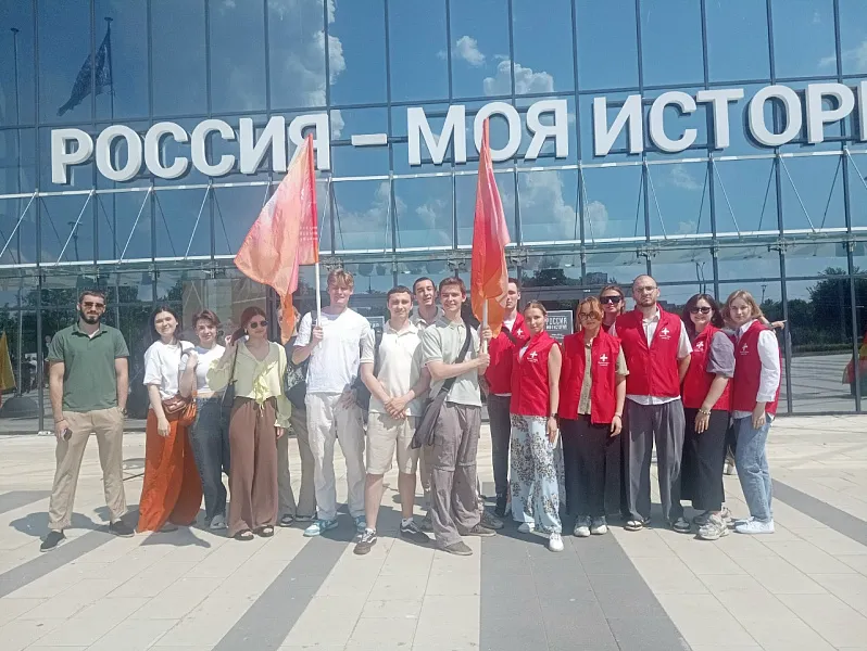 Студенческие объединения ТвГМУ приняли участие в праздновании Дня России