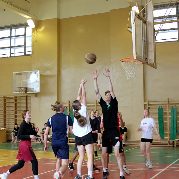 Турнир по баскетболу среди студентов-медиков - фото 3