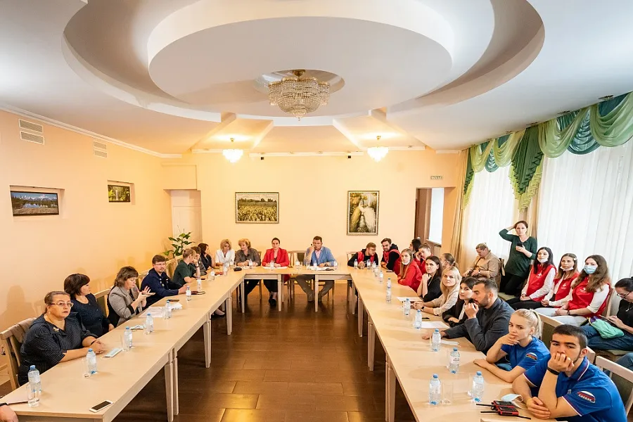 Круглый стол в день знаний: «Роль добровольческого движения Тверского ГМУ в укреплении  здоровья и социального благополучия жителей Тверского региона»