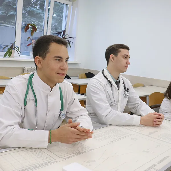 Диалог со студентами к Международному дню врача - фото 5