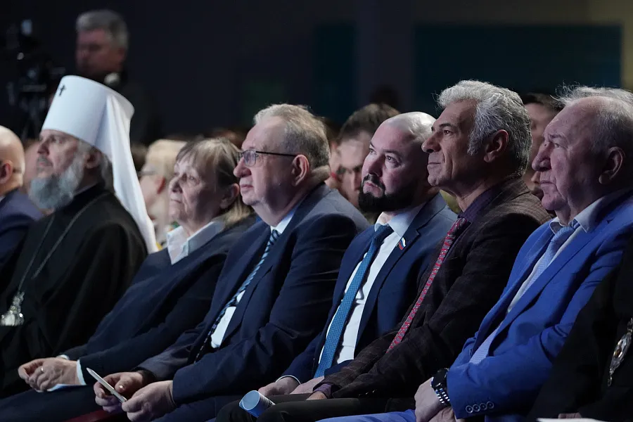 Более 1000 студентов Тверского медуниверситета стали участниками форума «Три реки – один исток»