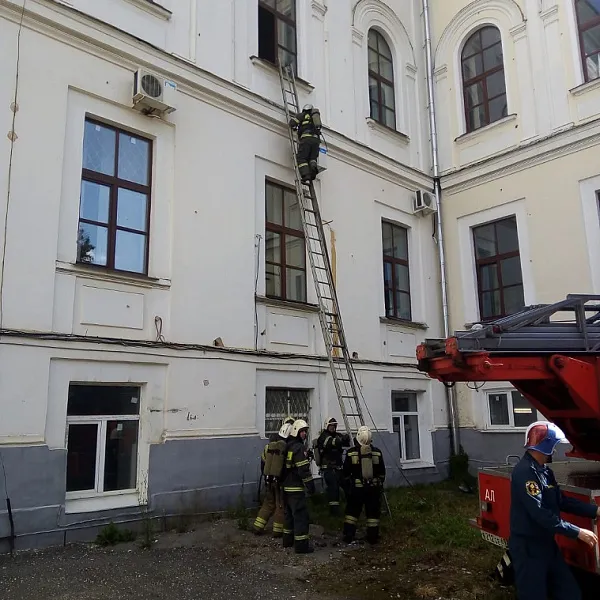 В университете прошли тактико-специальная тренировка и пожарно-тактическое учение по антитеррористической защищенности - фото 6