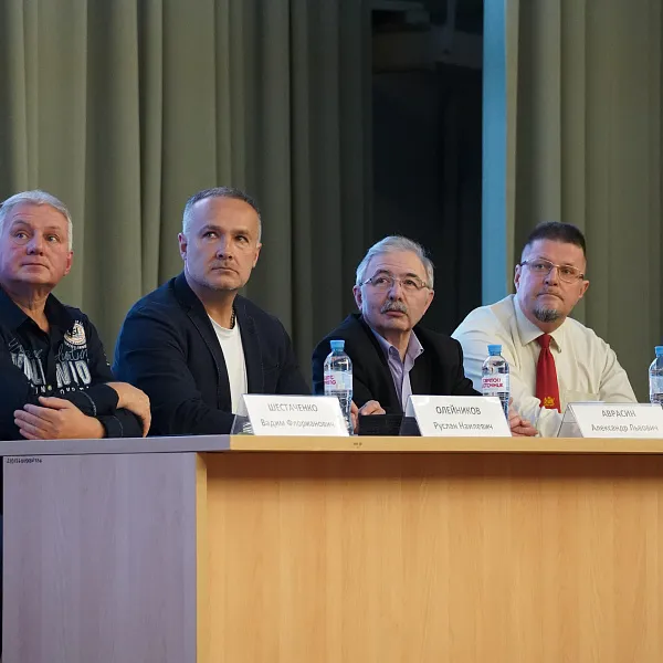 Студенты ТвГМУ встретились с президентом Тверского Дайвинг клуба Вадимом Шестаченко  - фото 4