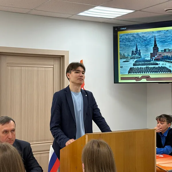 СПК «Я горжусь» Тверского медуниверситета организовал патриотическую встречу в честь Дня воинской славы России - фото 4