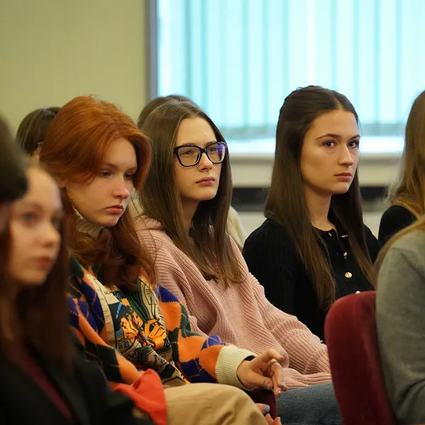 В Тверском медуниверситете прошла встреча с бойцами и волонтерами СВО - фото 2