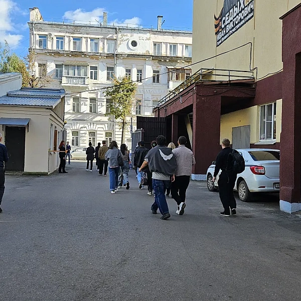 16 сентября в Университете была проведена практическая тренировка по эвакуации при условном пожаре и реализации мероприятий по ликвидации условного пожара - фото 2