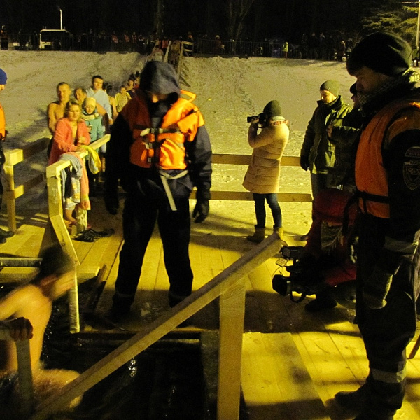 Участие отярда Спасатель в обеспечении безопасности на Крещенских купаниях - фото 26