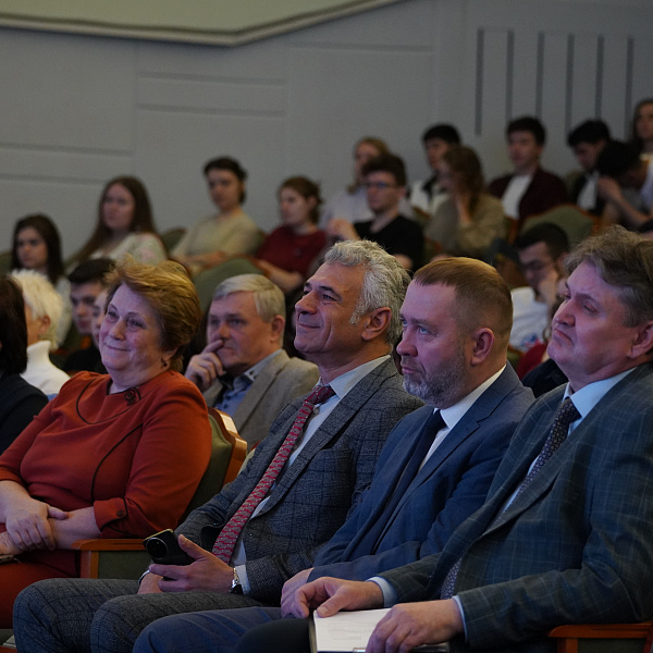 В Тверском медуниверситете прошла лекция д.м.н., профессора, академика РАН Кулакова Анатолия Алексеевича - фото 3
