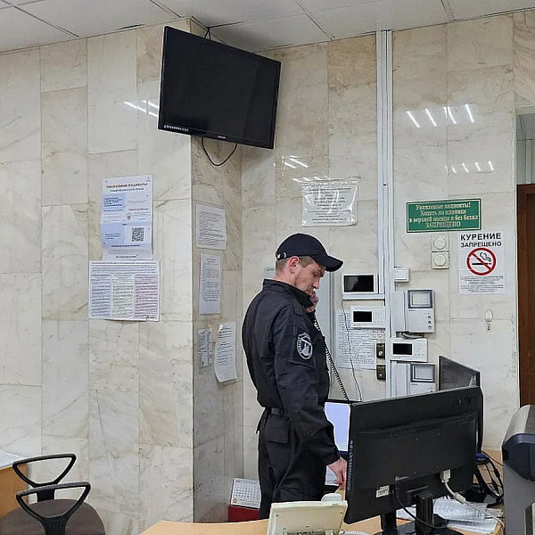 28 августа в Клинике была проведена тактико-специальная тренировка по действиям в случае угрозы совершения террористического акта при обнаружении «взрывоопасного предмета» - фото 7