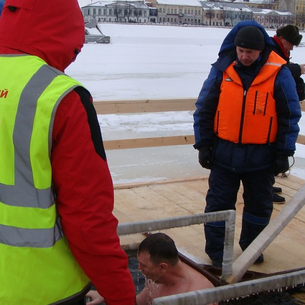 Участие отярда Спасатель в обеспечении безопасности на Крещенских купаниях - фото 4