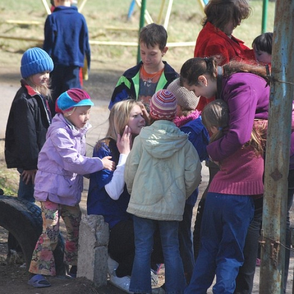 День благотворительности и пропаганды здорового образа жизни в Медновской школе-интернане 26 апреля 2010 года - фото 36