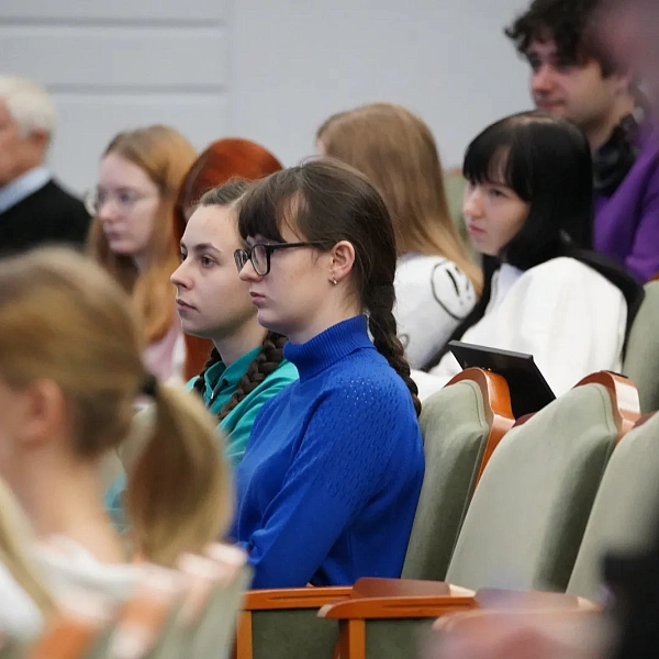 В Тверском медуниверситете состоялась XIII Всероссийская конференция «Молодежь и медицинская наука»  - фото 6