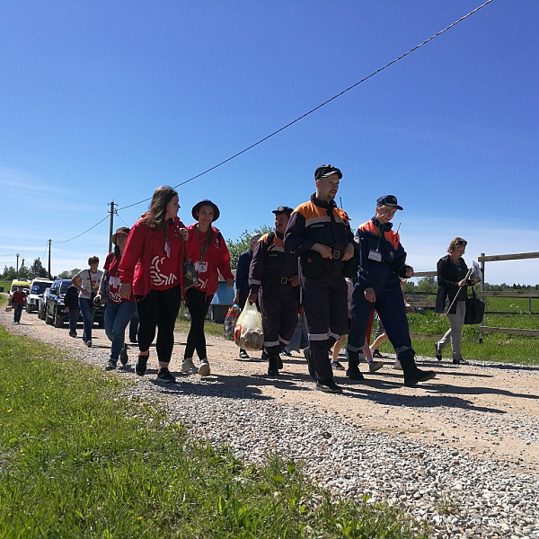 Участие волонтеров в XXI Волжском Крестном ходе - фото 4