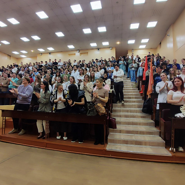 От сердца к сердцу: встреча сотрудников и студентов, активистов патриотических движений с участниками СВО, героями России - фото 4