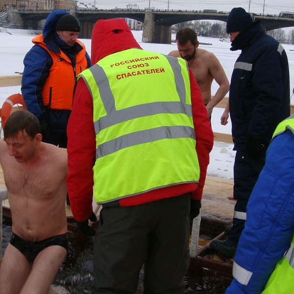 Участие отярда Спасатель в обеспечении безопасности на Крещенских купаниях - фото 2