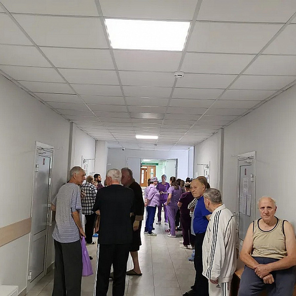 28 августа в Клинике была проведена тактико-специальная тренировка по действиям в случае угрозы совершения террористического акта при обнаружении «взрывоопасного предмета» - фото 5