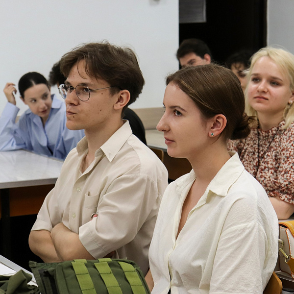 Россия – это мы. Студенты Тверского ГМУ встретились с участниками специальной военной операции - фото 5