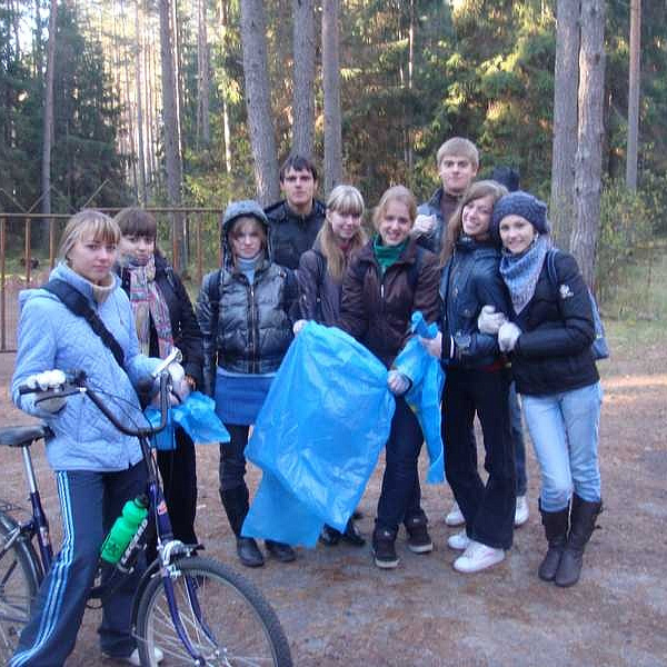 Акция «Чистый лес» в лагере в Протасово - фото 1