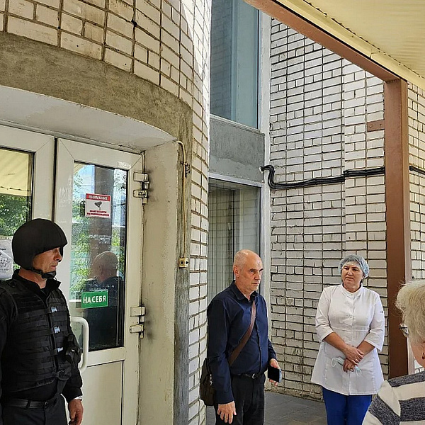 23 июня в Поликлинике была проведена тактико-специальная тренировка по действиям в случае угрозы совершения террористического акта с обнаружением «взрывоопасного предмета» - фото 9