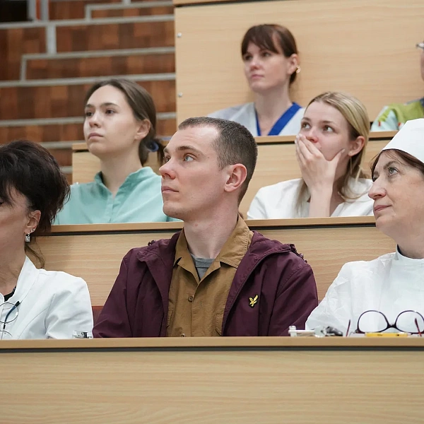 В Стоматологической поликлинике ТвГМУ обсудили проблему остеонекроза челюстей - фото 8