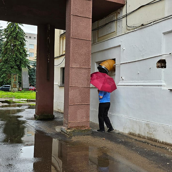 19 июня в Тверском ГМУ была проведена тактико-специальная тренировка по проверке готовности персонала к действиям при угрозе совершения террористического акта с использованием беспилотных воздушных судов на территории Университета - фото 9