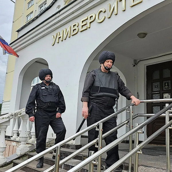 28 августа в Клинике была проведена тактико-специальная тренировка по действиям в случае угрозы совершения террористического акта при обнаружении «взрывоопасного предмета» - фото 8