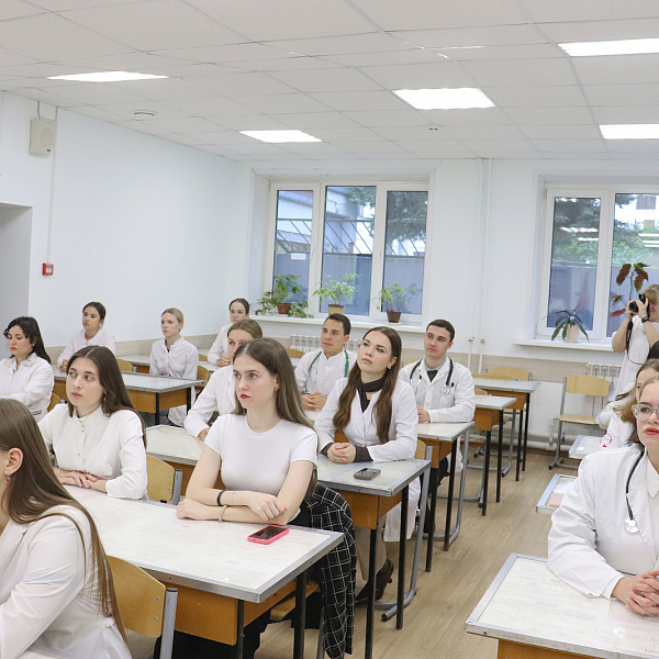 Диалог со студентами к Международному дню врача - фото 1