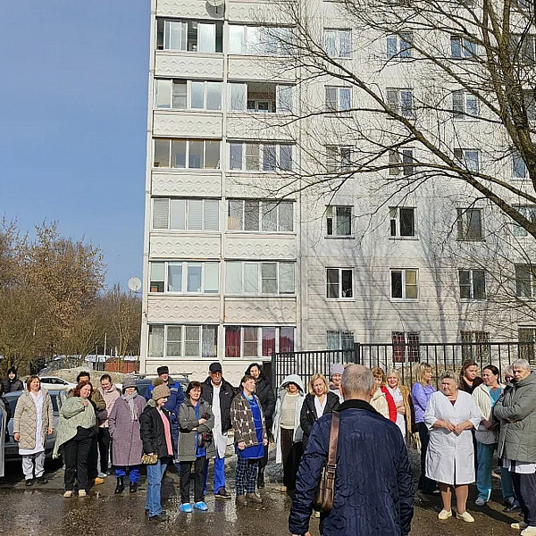 13 марта в Клинике была проведена тактико-специальная тренировка по действиям в случае совершения террористического акта с использованием беспилотных воздушных судов и реализации мероприятий по ликвидации возгорания вследствие падения БпЛА - фото 7