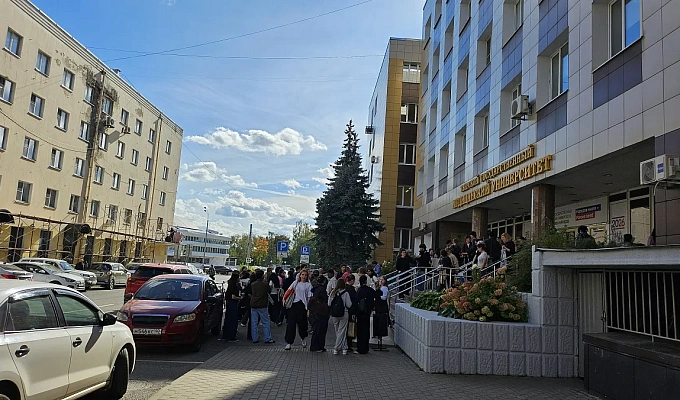 16 сентября в Университете была проведена практическая тренировка по эвакуации при условном пожаре и реализации мероприятий по ликвидации условного пожара