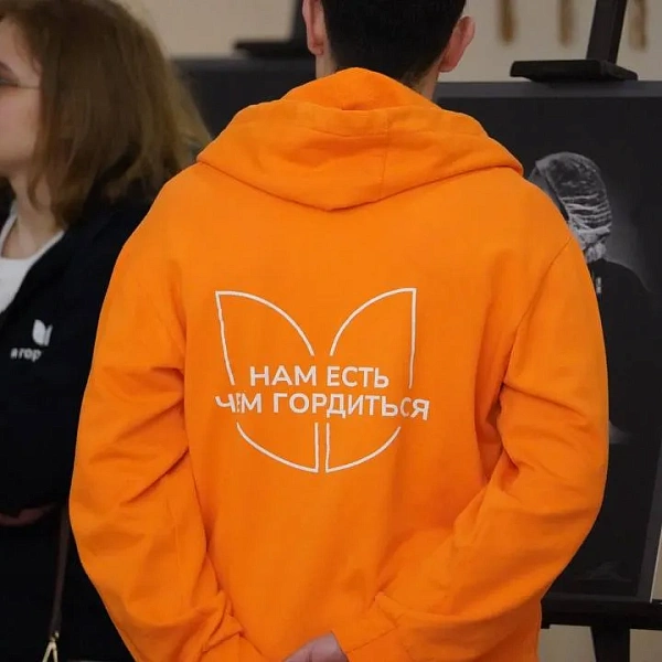В Тверском медуниверситете открылась уникальная фотовыставка, посвященная работе врачей в зоне СВО  - фото 7